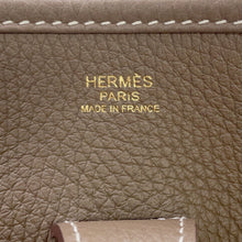 将图像加载到图库查看器中,HERMES Evelyne 3 Etoupe Taurillon Clemence Size PM