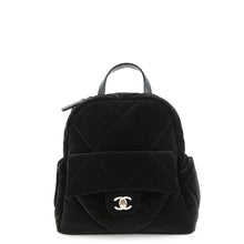 将图像加载到图库查看器中,CHANEL Backpack BlackAS5679 Velvet Effect Nylon
