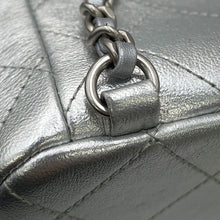 将图像加载到图库查看器中,CHANEL Backpack SilverAS5310 Metalic Lambskin