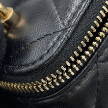 将图像加载到图库查看器中,CHANEL Small Vanity Case BlackAP2198 Lambskin