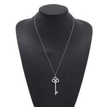 将图像加载到图库查看器中,TIFFANY&Co. Crown Key Necklace Full Pavé Size LargeGRP11583 Pt950
