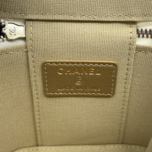 将图像加载到图库查看器中,CHANEL Small vanity WhiteAP1447 Lambskin