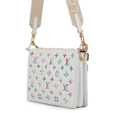 将图像加载到图库查看器中,LOUIS VUITTON Coussin Blanc/PinkM21209 Monogram Lamb Leather Size PM