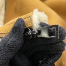 将图像加载到图库查看器中,Dior Reversible Hooded Mouton Jacket Size 34 Camel248C85AL815 Lambskin100% Wool 94% Nylon5% Polyurethane1%