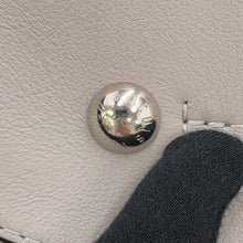 Load image into Gallery viewer, LOUIS VUITTON Carmel GarrettM21775 Monogram Mahina