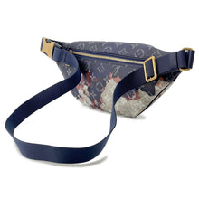 将图像加载到图库查看器中,LOUIS VUITTON Discovery Bumbag NavyM23905 Monogram・Bleach Size PM