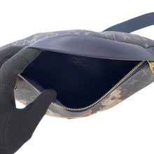 将图像加载到图库查看器中,LOUIS VUITTON Discovery Bumbag NavyM23905 Monogram・Bleach Size PM