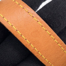 将图像加载到图库查看器中,LOUIS VUITTON Pochette・Croissant RedM51510 Monogram