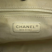 将图像加载到图库查看器中,CHANEL Luxury Chain Around Shoulder Bag Black Leather