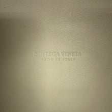 将图像加载到图库查看器中,Bottega Veneta Maxi INTRECCIATO Arco Tote Black/White609175 Leather Size Medium