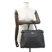将图像加载到图库查看器中,Valentino Garavani Antibes Medium Tote Black6Y2B0D16RBN Calf Leather Size Medium