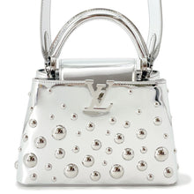 Load image into Gallery viewer, LOUIS VUITTON Capucines Metal Dots SilverM21634 Leather Size BB