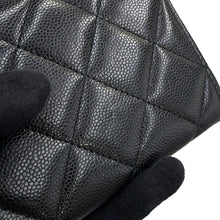 将图像加载到图库查看器中,CHANEL CC Logo Matelasse Chain Wallet Black Caviar Leather/Faux Pearl