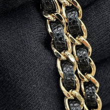 将图像加载到图库查看器中,CHANEL CC Logo Matelasse Chain Wallet Black Caviar Leather/Faux Pearl