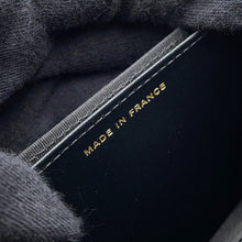 将图像加载到图库查看器中,CHANEL CC Logo Matelasse Chain Wallet Black Caviar Leather/Faux Pearl