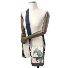 将图像加载到图库查看器中,LOUIS VUITTON Messenger White/NavyM54247 Monogram Savannah Chapman Brothers Size BB