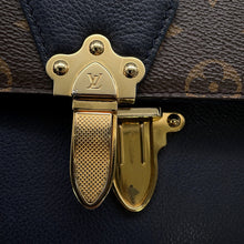 将图像加载到图库查看器中,LOUIS VUITTON Victoire MarineM44038 Monogram