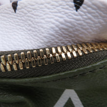 将图像加载到图库查看器中,LOUIS VUITTON Bumbag Khaki/White/BeigeM44611 Monogram Monogram Giant