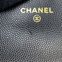 将图像加载到图库查看器中,CHANEL Matelasse ChainShoulder AirpodsCase BlackAP1739 Caviar Leather