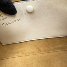 将图像加载到图库查看器中,LOEWE Amazona 16 Square Shoulder Bag Chinese Tanabata Limited Edition Collection White Calf Leather Size 16