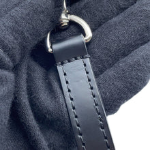 将图像加载到图库查看器中,LOUIS VUITTON Cannes NoirM52226 Epi Leather