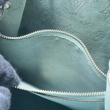 Load image into Gallery viewer, LOUIS VUITTON Mulia Vert LagoonM55906 Monogram Mahina