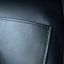 将图像加载到图库查看器中,LOUIS VUITTON Automne Hiver 2020 Multi-Fur Backpack NoirM56852 Monogram Fur