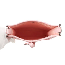 Load image into Gallery viewer, HERMES Evelyne Long Rose Sakura Taurillon Clemence Size TPM