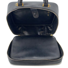将图像加载到图库查看器中,CHANEL CC Logo 2WAY Vanity Bag BlackA07061 Caviar Leather