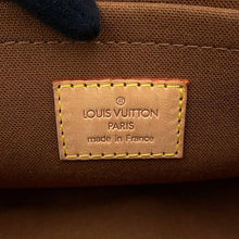 将图像加载到图库查看器中,LOUIS VUITTON Popincourt BrownM40009 Monogram