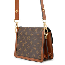将图像加载到图库查看器中,LOUIS VUITTON Dauphine NoirM45959 Monogram Monogram Reverse Canvas Size MINI
