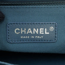 将图像加载到图库查看器中,CHANEL Deauville Light BlueAS3257 Denim Size Small