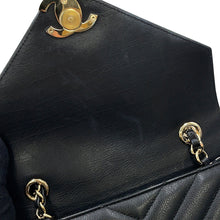 将图像加载到图库查看器中,CHANEL Chevron ChainShoulder Bag BlackAS0025 Lambskin