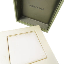 将图像加载到图库查看器中,Van Cleef & Arpels Sweet Papillon PendantVCARF80500 18K White Gold