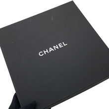 将图像加载到图库查看器中,CHANEL CC Logo Stole Black/WhiteAAA969 Cashmere80% Silk20%