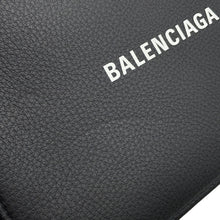 Load image into Gallery viewer, BALENCIAGA Everyday camera bag Black552370 Leather Size S