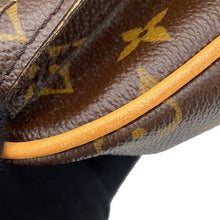 将图像加载到图库查看器中,LOUIS VUITTON Hudson BeigeM40045 Monogram Size GM