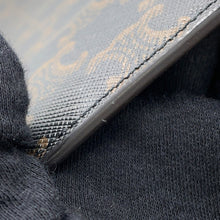 Load image into Gallery viewer, CELINE Triomphe Vertical Hippo Tan191542 PVC Leather Size Small