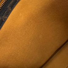 Load image into Gallery viewer, CELINE Triomphe Vertical Hippo Tan191542 PVC Leather Size Small