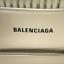 将图像加载到图库查看器中,BALENCIAGA Bistro 2WAYBag White671342 Patent Leather Size XS