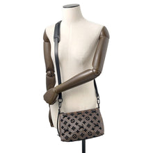 Load image into Gallery viewer, LOUIS VUITTON Triangle Messenger NoirM45070 Monogram / Toughtage