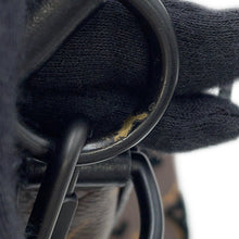 Load image into Gallery viewer, LOUIS VUITTON Triangle Messenger NoirM45070 Monogram / Toughtage