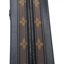 Load image into Gallery viewer, LOUIS VUITTON Vertical・Soft Trunk NoirM45044 Monogram / Toughtage