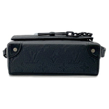 将图像加载到图库查看器中,LOUIS VUITTON Steamer Wearable Wallet NoirM81746 Monogram・Taurillon