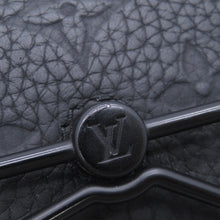 Load image into Gallery viewer, LOUIS VUITTON Steamer Wearable Wallet NoirM81746 Monogram・Taurillon