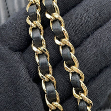 将图像加载到图库查看器中,CHANEL V Stitch Single Flap Chainshoulder Bag Black Lambskin Size 20