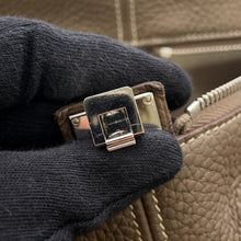 将图像加载到图库查看器中,HERMES Victoria2 Etoupe Taurillon Clemence Size 35