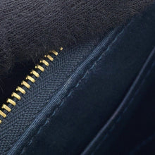 将图像加载到图库查看器中,LOUIS VUITTON Pochette Accessory EncreM60479 Monogram Idylle