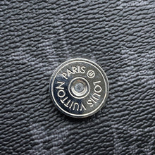 将图像加载到图库查看器中,LOUIS VUITTON Envelope/Pouch NoirM11613 Monogram Eclipse