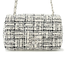 将图像加载到图库查看器中,CHANEL Mini Matelasse ChainShoulder White/BlackA69900 Tweed
